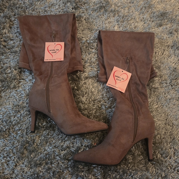 Rouge Helium Thigh-High Boots - Picture 1 of 8